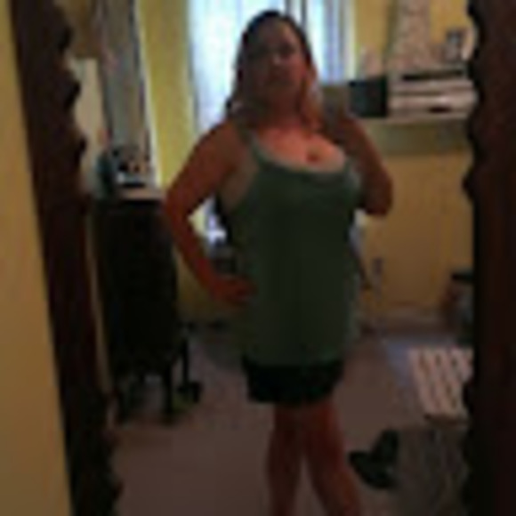 Meet your Posher, Deanna - Picture 1 of 1
